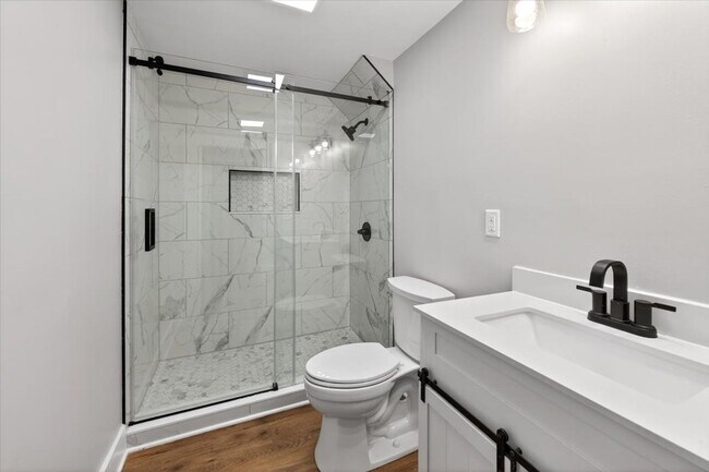 Building Photo - 508-508 Emerson Ave