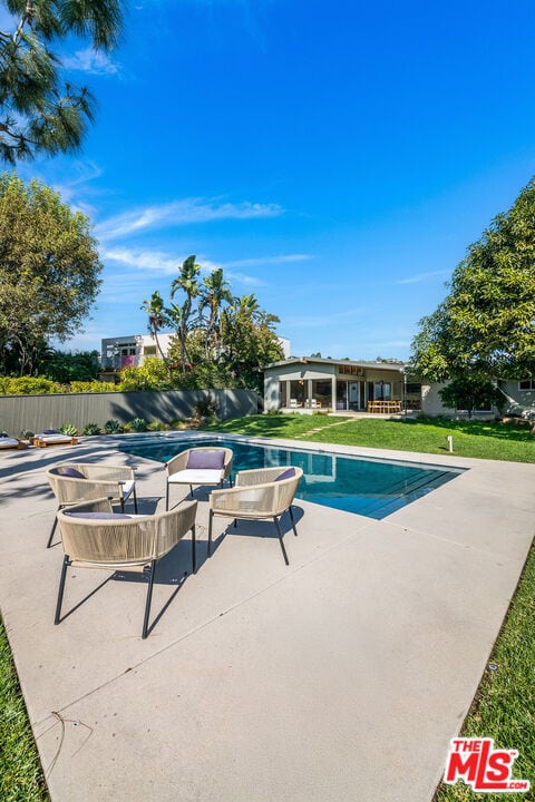 Building Photo - 2431 Carman Crest Dr