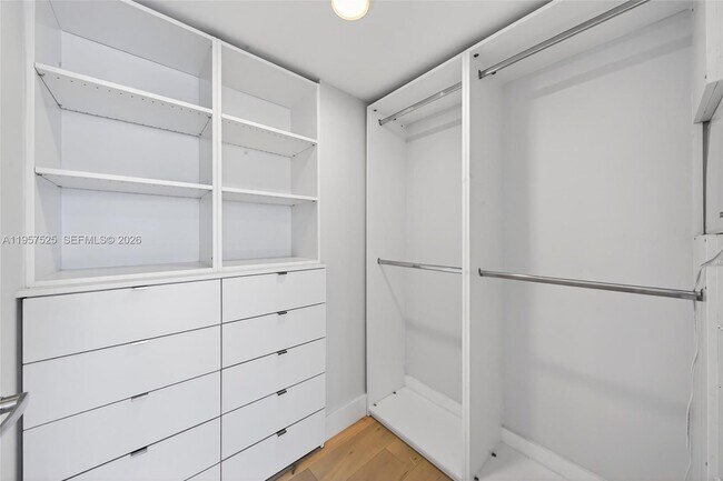 Building Photo - 400 Sunny Isles Blvd