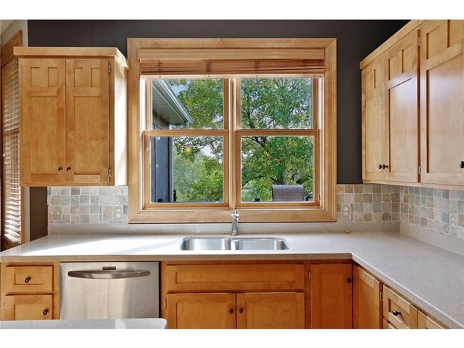 Building Photo - 8069 Enclave Bay