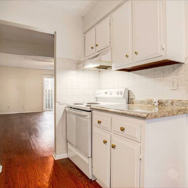Building Photo - 3305 Bridge Manor Dr