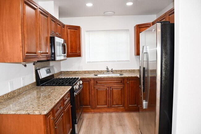 Building Photo - Parker (388) North