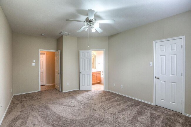 Building Photo - 16619 Whitaker Creek Dr