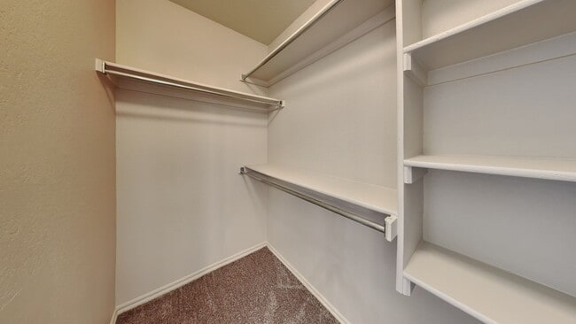 Building Photo - Very Nice 3 Bedroom 2 Bath Home in Mustang Schools