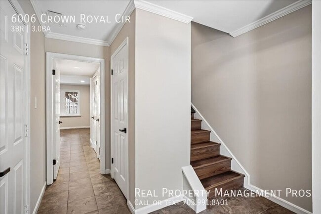 Building Photo - 6006 Crown Royal Cir