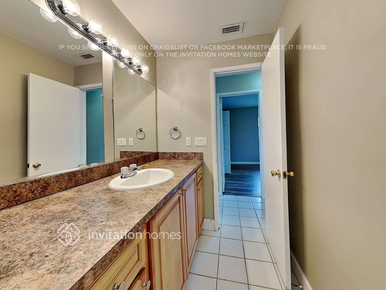Building Photo - 2540 SW 11th Ct