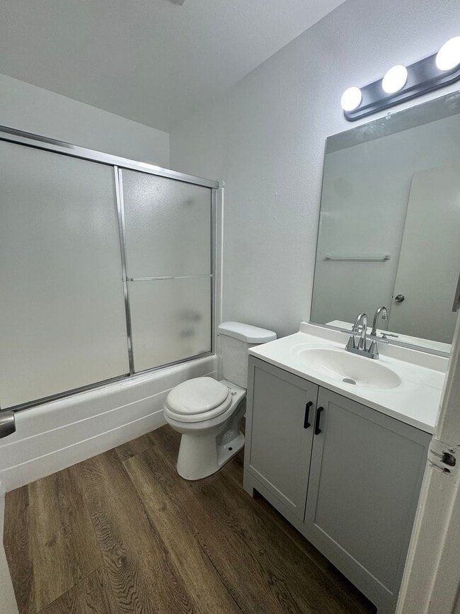 Building Photo - 17740 La Rosa Ln