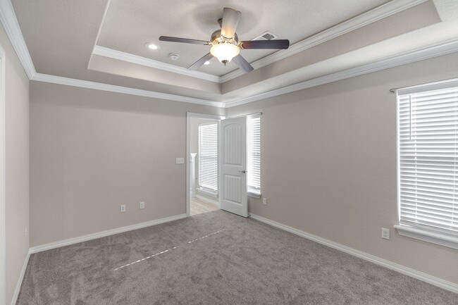 Building Photo - 1230 Gardenia St