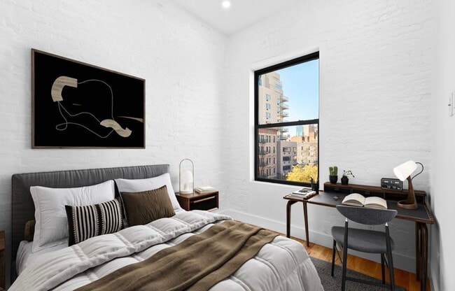 Building Photo - 166 1st Ave