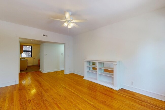 Floorplan - 5335-5345 S. Kimbark Avenue