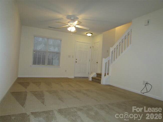 Building Photo - 167 Portstown Way