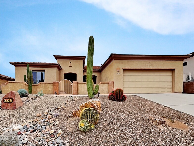 Primary Photo - 1141 W Tenniel Dr