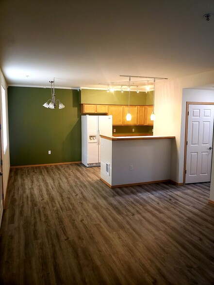 Kitchen will be painted light gray prior to move in date. - 10011 186th St E