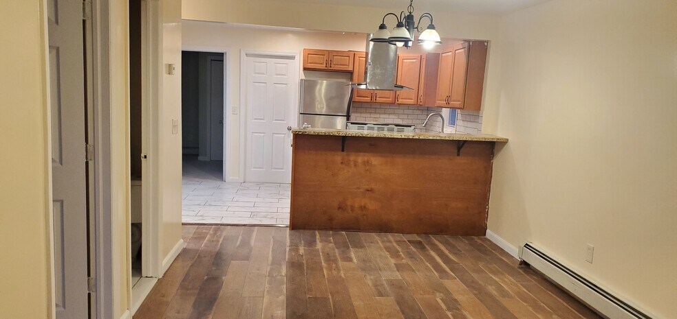 Primary Photo - 32 Murray Ave