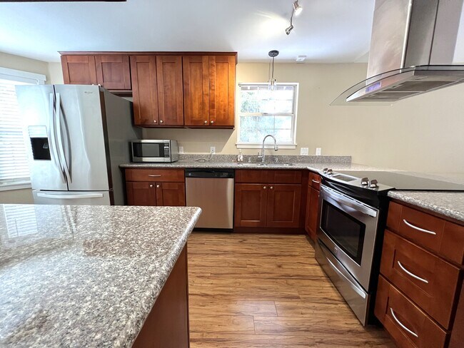 Building Photo - 6113 144th St SE