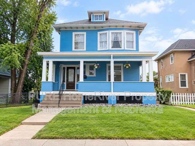 Building Photo - 1021 S 30th Ave