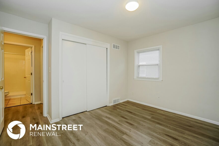 Building Photo - 3980 Halsey Pl