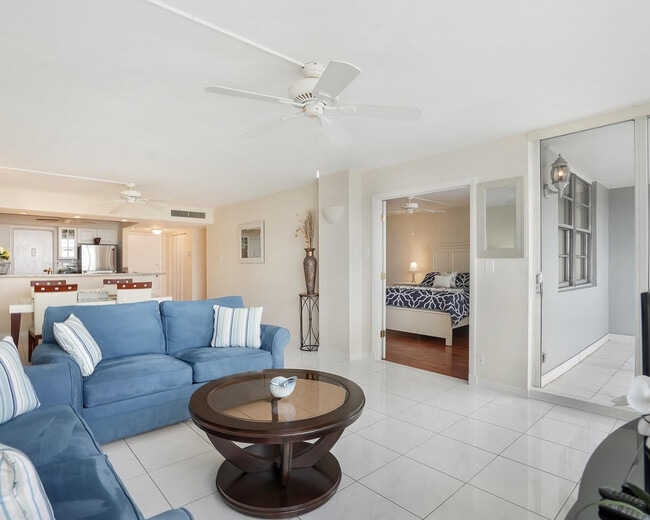 Building Photo - 1400 S Ocean Dr