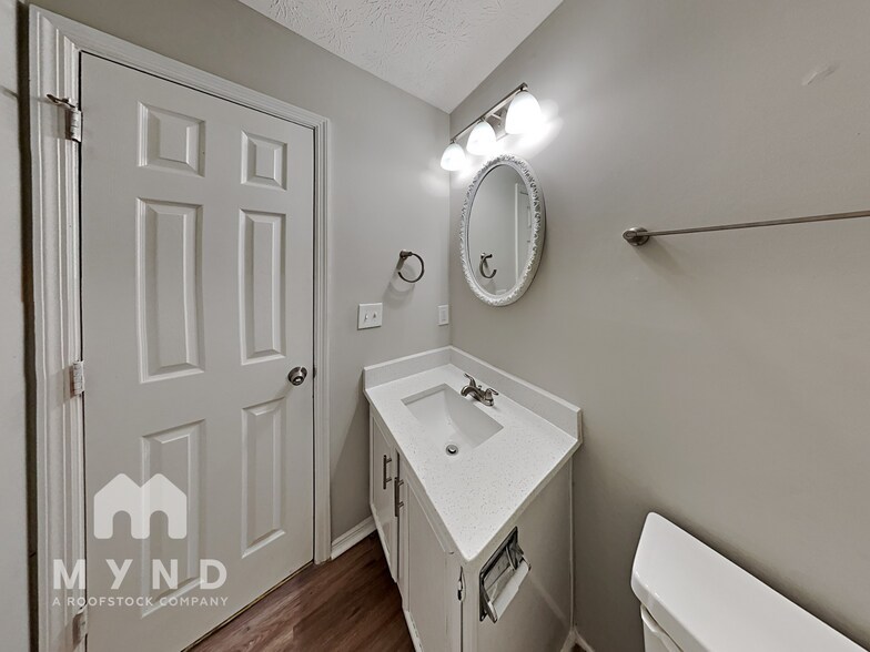 Building Photo - 135 Kimberly Creek Pl