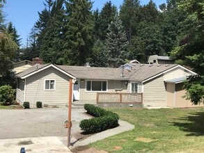 Building Photo - 16606 111th Ave SE