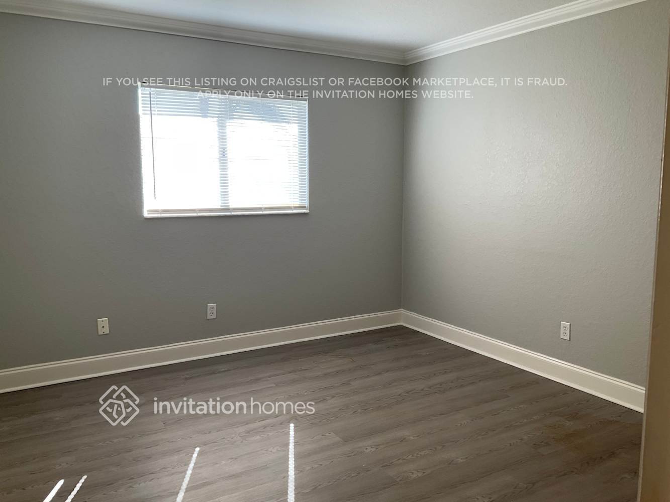 Building Photo - 3523 SW 9th Ave