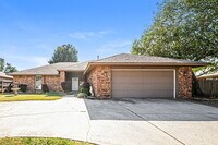 Building Photo - 8117 Turtle Dove Dr