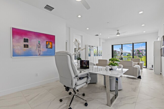 Building Photo - 12884 Wingspan Ct