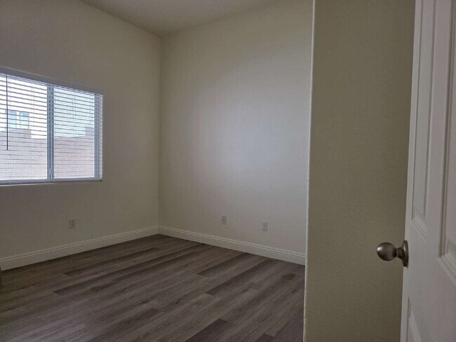 Building Photo - 8712 Cypresswood Ave