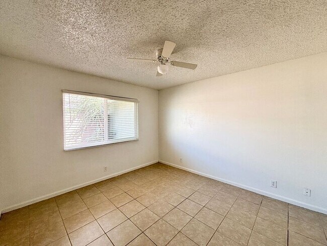 Building Photo - 21480 Laguna Rd
