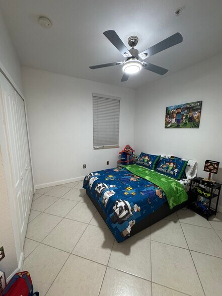 Building Photo - 4415 SW 160th Ave