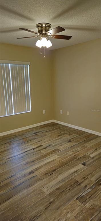 Building Photo - 1568 Grove Ct