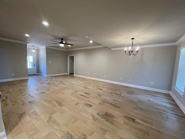 Building Photo - Newer Home in Legacy Pointe Subdivision in...
