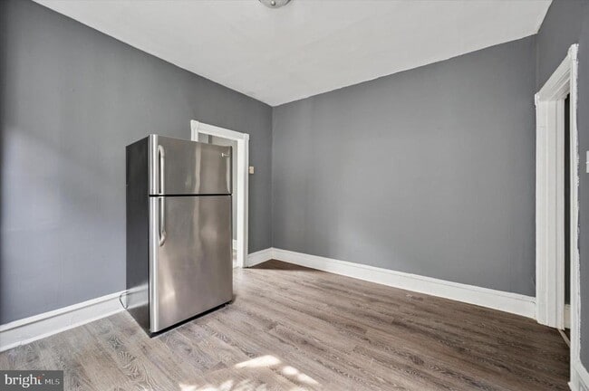 Building Photo - 1618 S 56th St