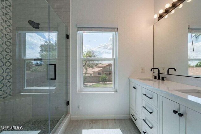 Building Photo - 15026 S 28th St