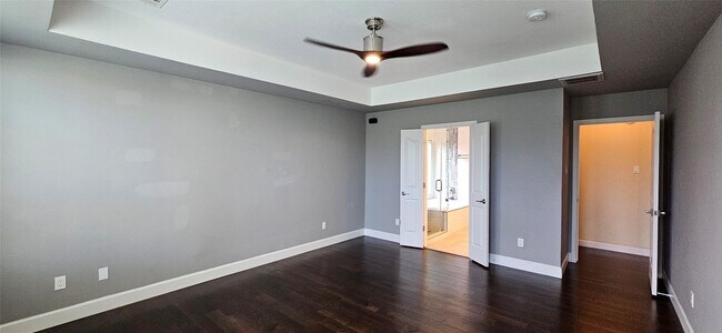 Building Photo - 13035 Bainbridge Trail