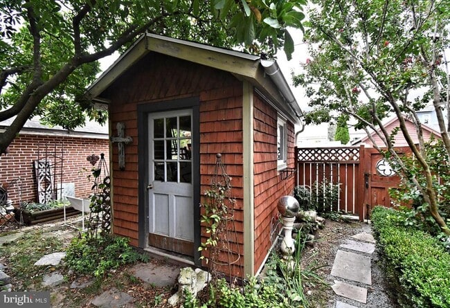 Building Photo - 365 2nd Ave