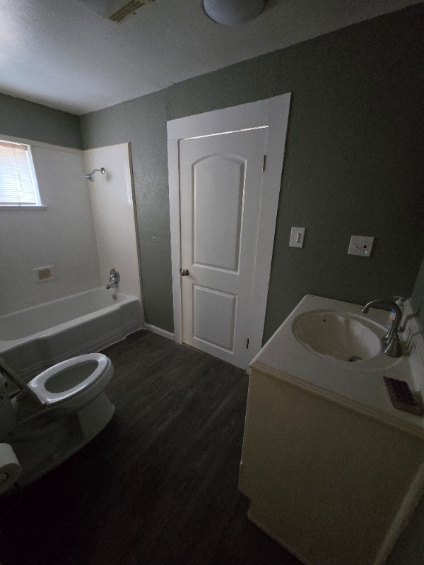 Building Photo - 2502 Riggan St