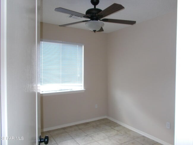 Building Photo - 749 Desert Sage Dr