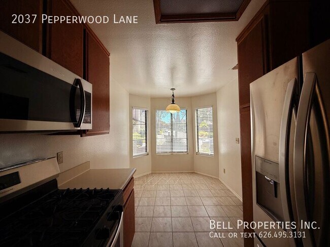 Building Photo - 2037 Pepperwood Ln