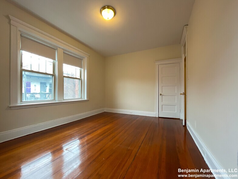 Building Photo - 1788 Beacon St