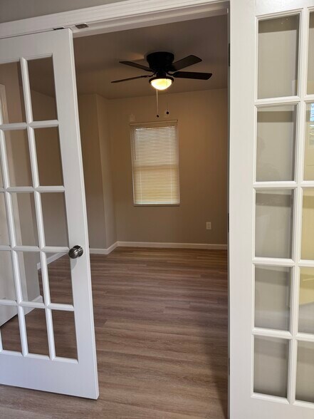 Building Photo - 2447 McAlpin Ter