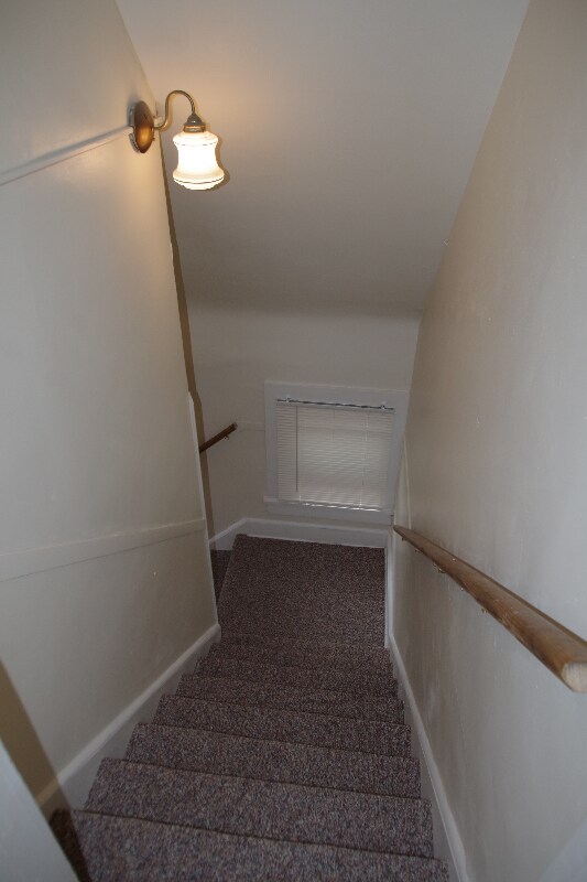 Building Photo - 531 N Main St