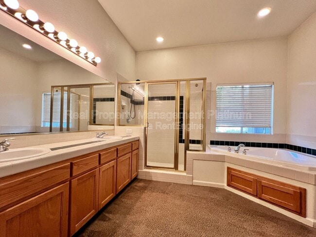 Building Photo - 8622 N Heartland Way