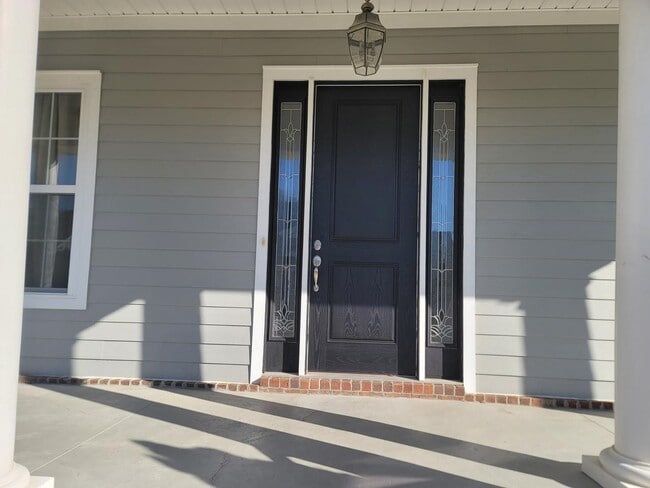 Building Photo - 2508 Goldenrod Wy