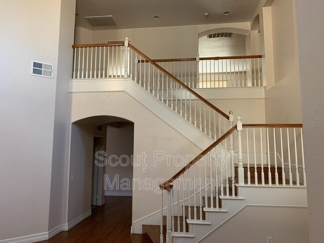 Building Photo - 29403 Via Espada