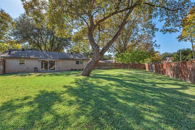 Building Photo - 439 Clover Ln