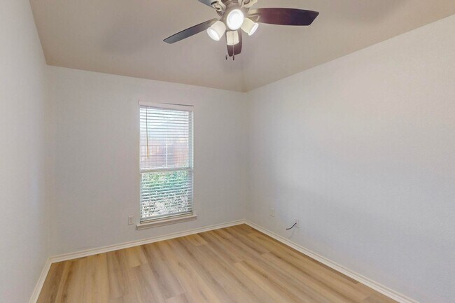 Building Photo - 4817 Valley Springs Trail