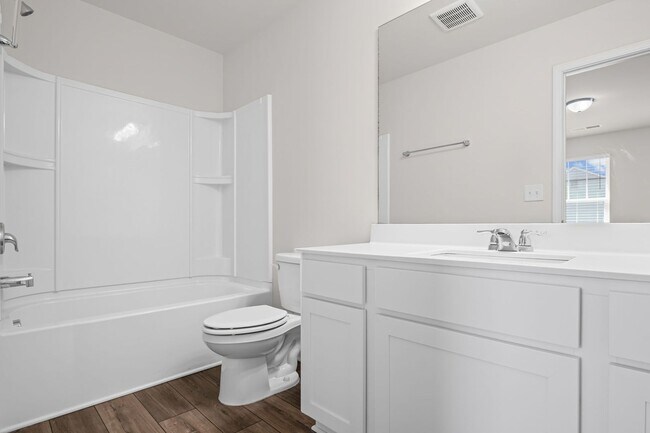 Building Photo - ***MOVE IN SPECIAL -$500 OF FIRST 2 MONTHS RENT WITH A FEBRARY 27TH OR SOONER MOVE IN DATE***Welc...