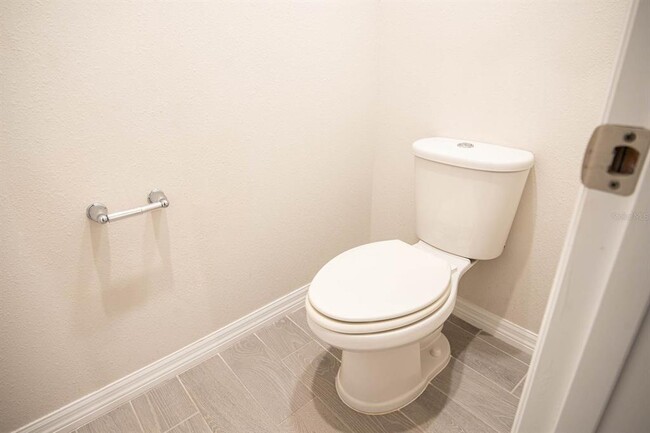 Building Photo - 425 Legacy Lp