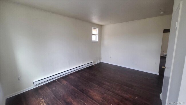 Building Photo - 67 Academy St